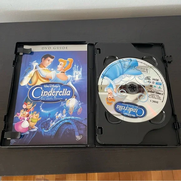 LAST CHANCE Kids DVD Bundle (Set of 5) Family Movie Night Disney Classics Pixar - Picture 3 of 7